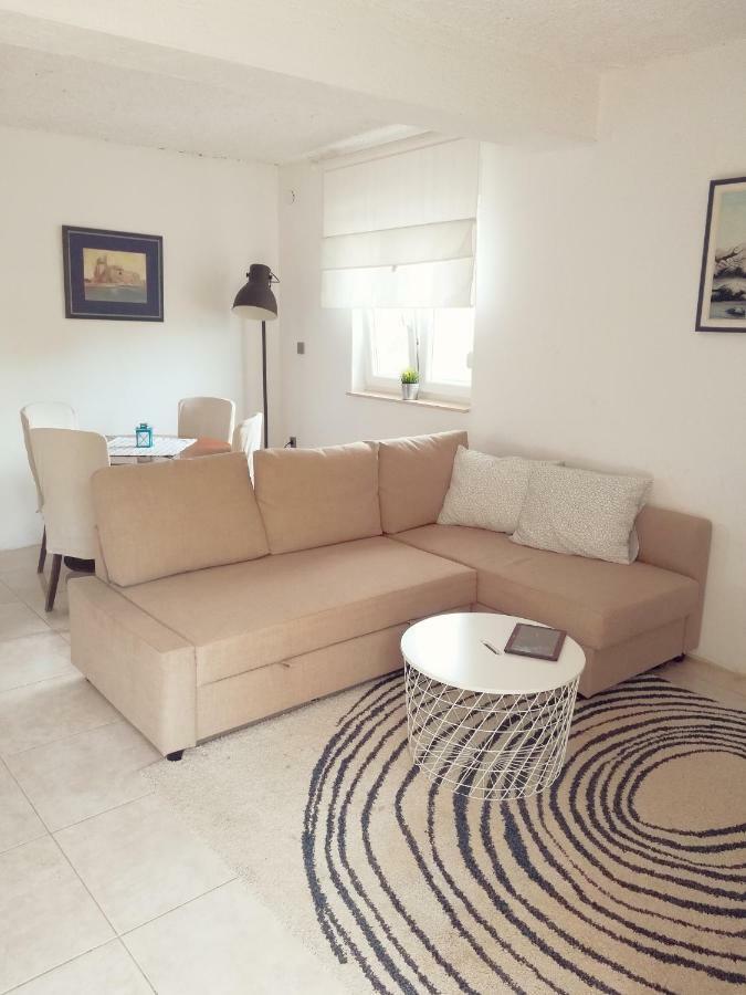 فيلا House For Rent Paola Ražanac المظهر الخارجي الصورة