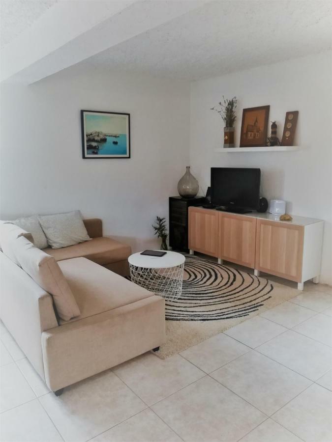 فيلا House For Rent Paola Ražanac المظهر الخارجي الصورة